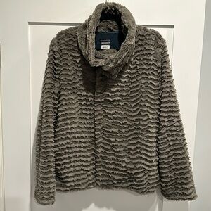 Patagonia Women's Sage Faux Fur Pelage Soft Plush Fleece Jacket Size Large